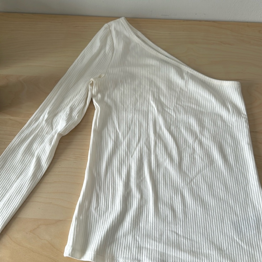 Old Navy white one shoulder long sleeve